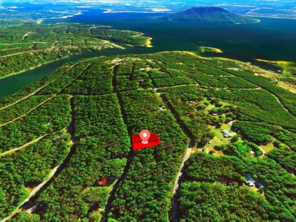 0.25-Acre Land for Sale in Fairfield Bay, Arkansas