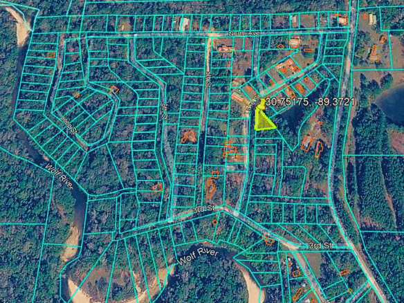 SOLD – 0.15 Acre to Build w/ Power Near Wolf River