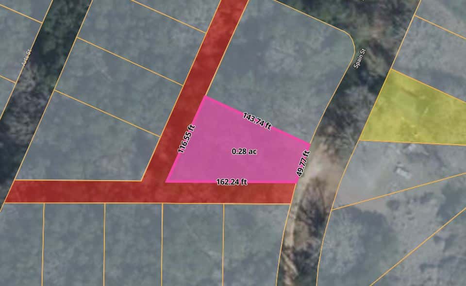 0.28 Acre Wooded Lot Near Lake!