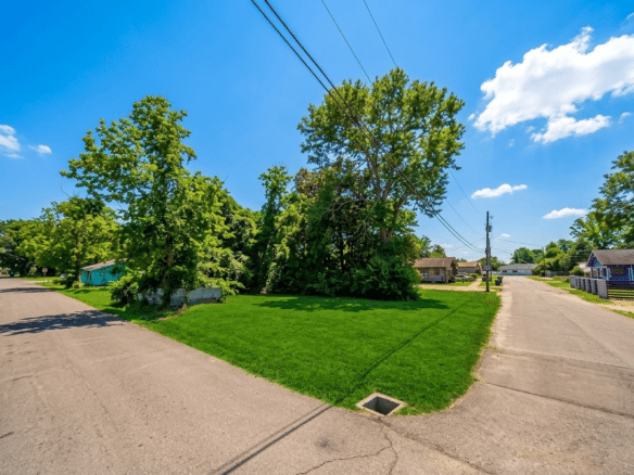 Corner Lot in Hattiesburg w/ Utilities!