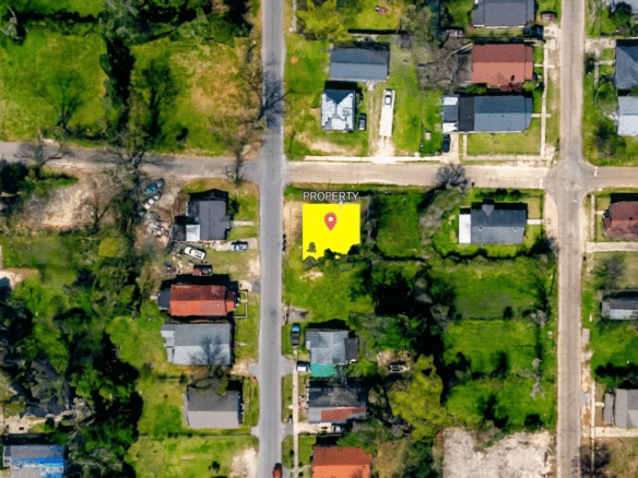 Corner Lot in Hattiesburg w/ Utilities!