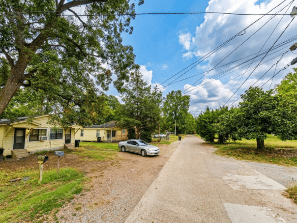 Low-Priced Land Near Mississippi River!