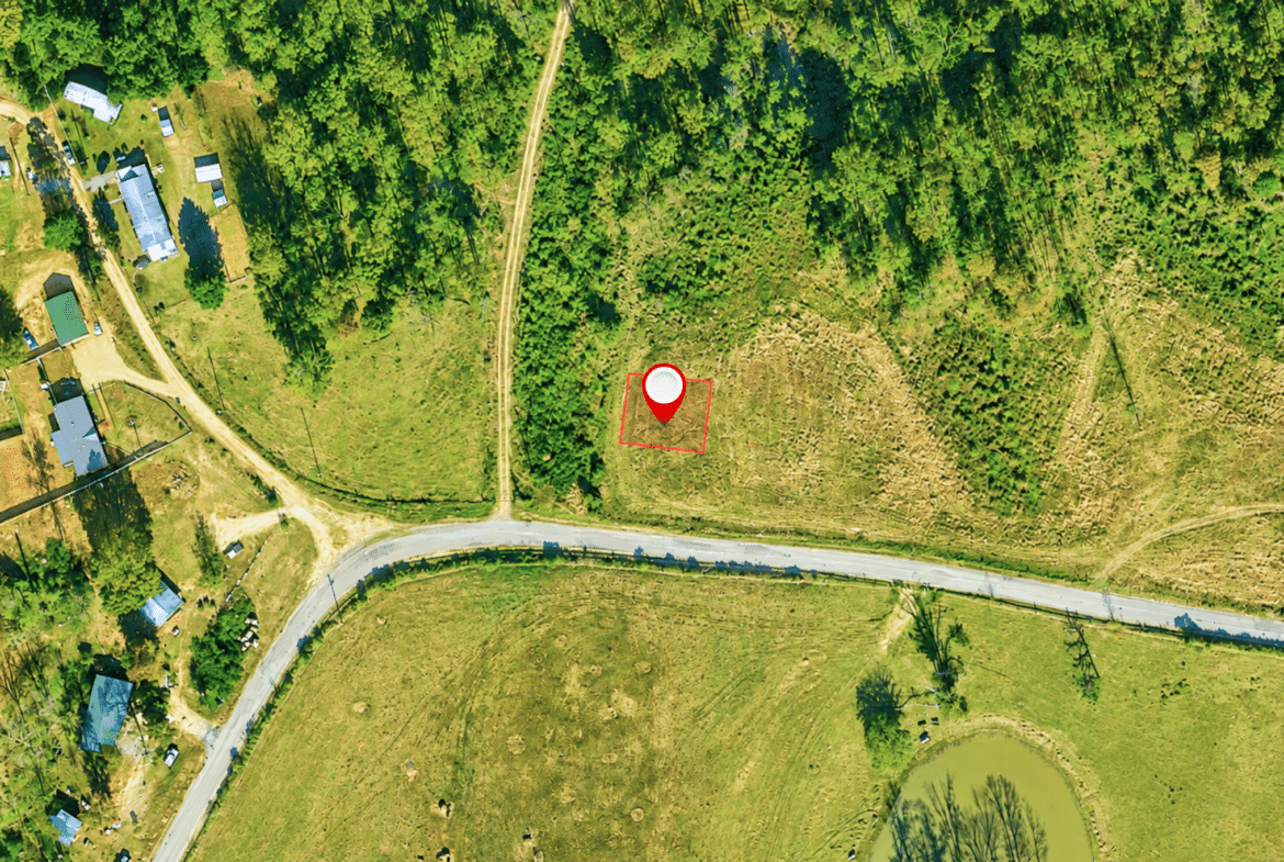 0.10 Acre Unrestricted Lot!