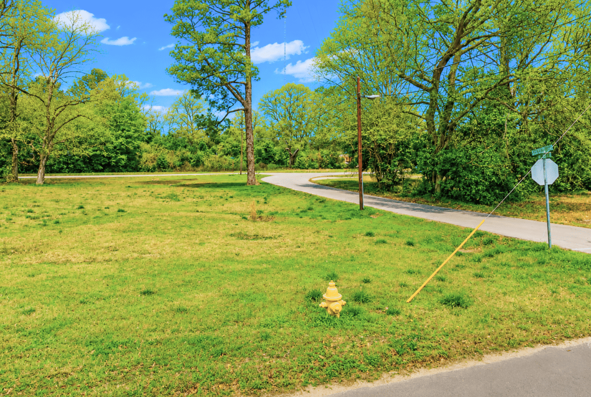 Flat, Ready-to-Build 0.11-AcreLot in the Heart of Hattiesburg, MS