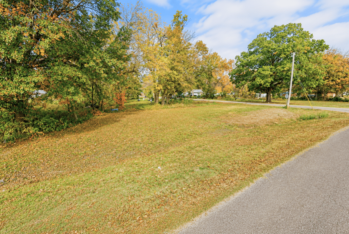 0.06-Acre Corner Lot for Sale in Leland, Mississippi