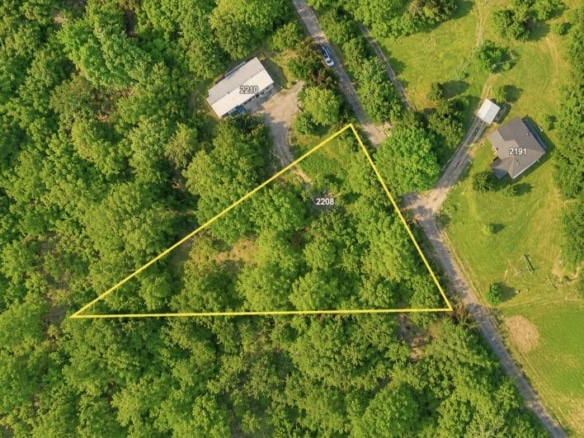 Wooded 0.80-Acre Lot in in Mulga, AL