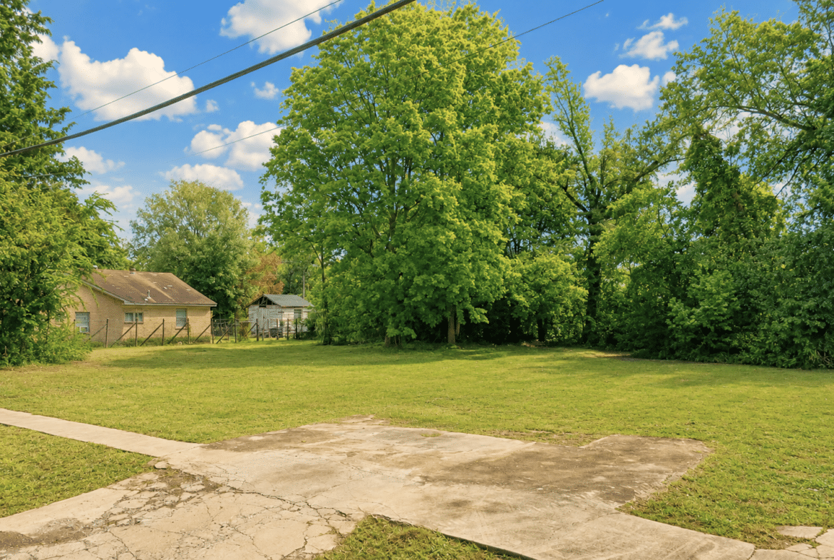 Small Residential Lot Perfect for Home Site or Investment!