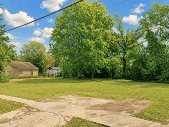 Small Residential Lot Perfect for Home Site or Investment!
