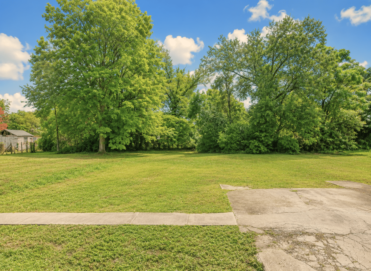 5 Small Residential Lot Perfect for Home Site or Investment!