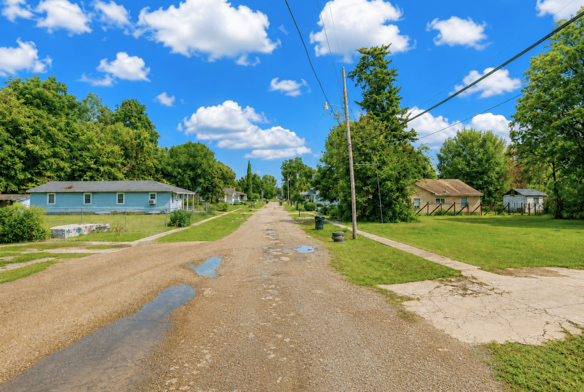Small Residential Lot Perfect for Home Site or Investment!