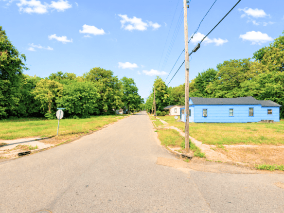 Small Residential Lot Perfect for Home Site or Investment!